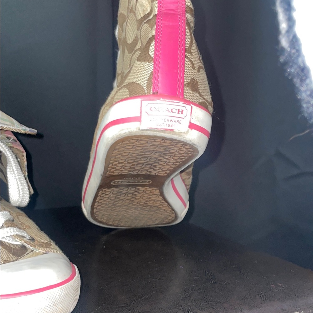 COACH Bonney high tops Size 9 womens GUC - Picture 8 of 17